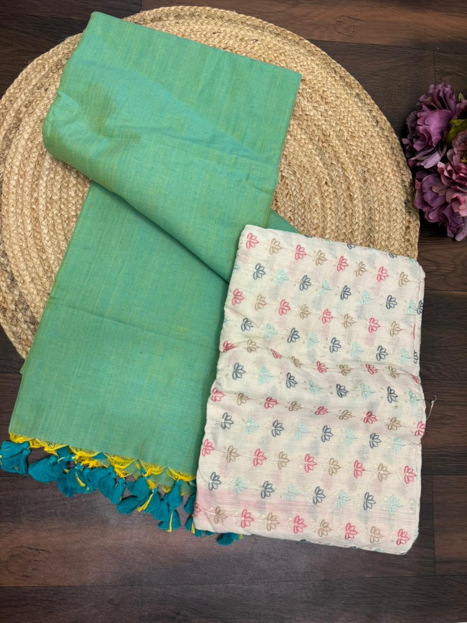 GREEN COLOUR TRADITIONAL LOOKING KHADI COTTON SAREE