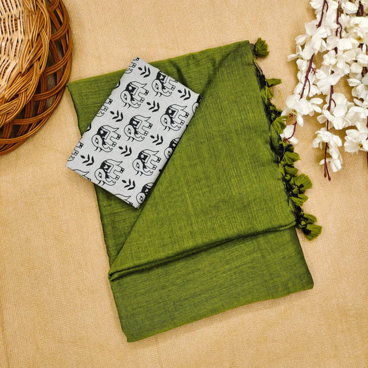 Attractive Mahendi Plain Saree with Doll Print Blouse