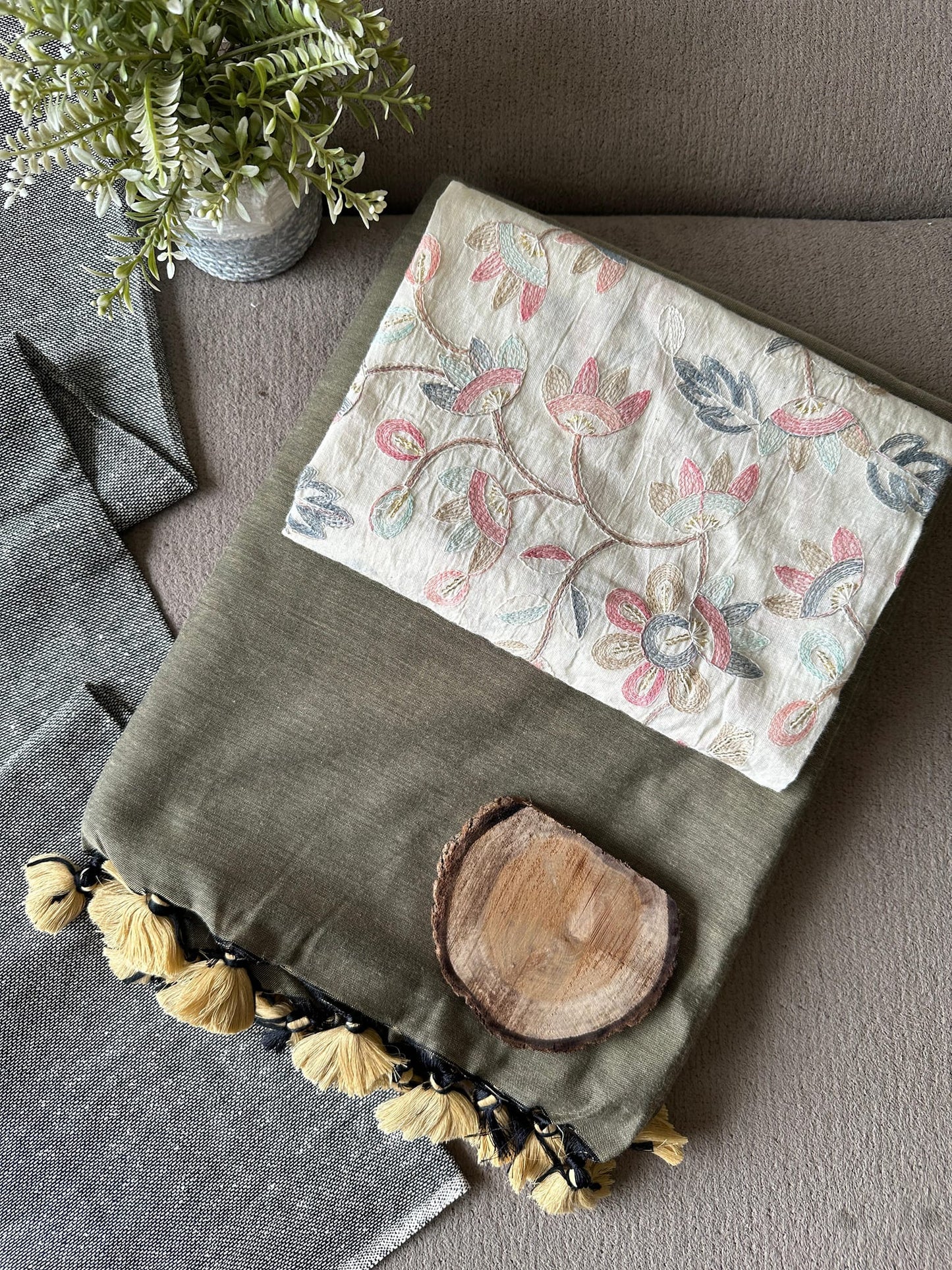 PEACH COLOUR TRADITIONAL LOOKING KHADI COTTON SAREE