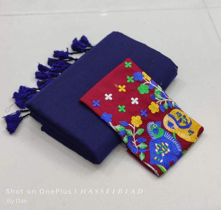 Looking Dark Indigo Navy Blue Cotton Soft Silk Saree