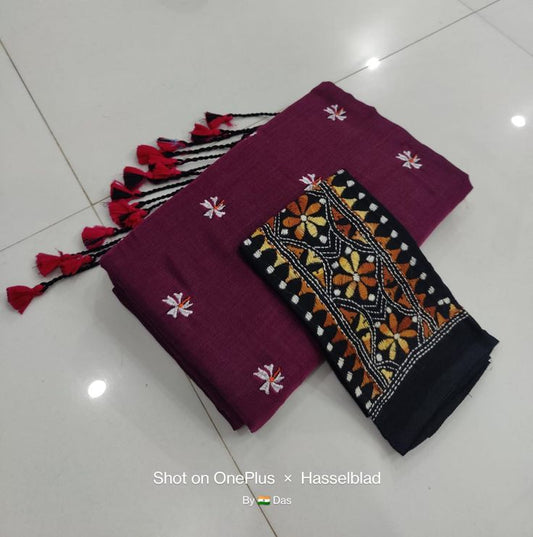Looking maroon color Cotton Soft Silk Saree