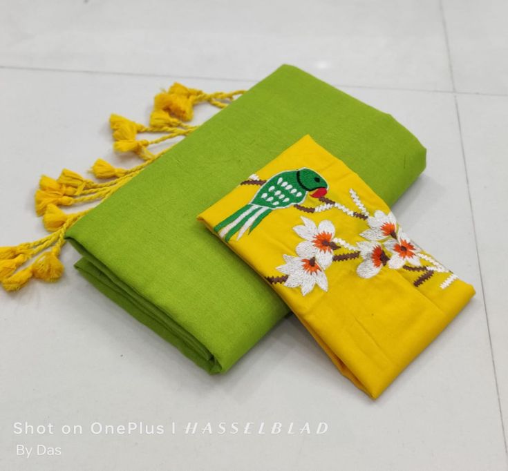 Looking Lime Green Cotton Soft Silk Saree